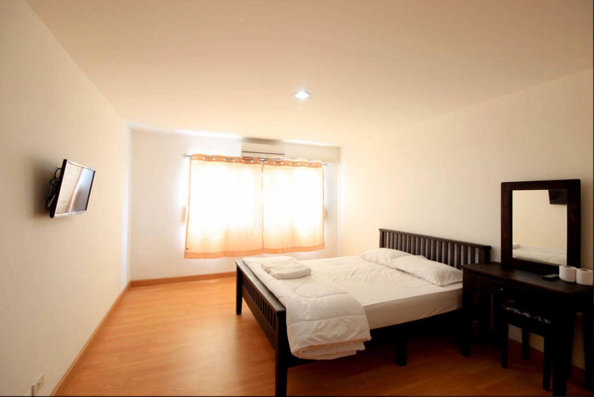 Mouroom Chiang Mai Exteriör bild